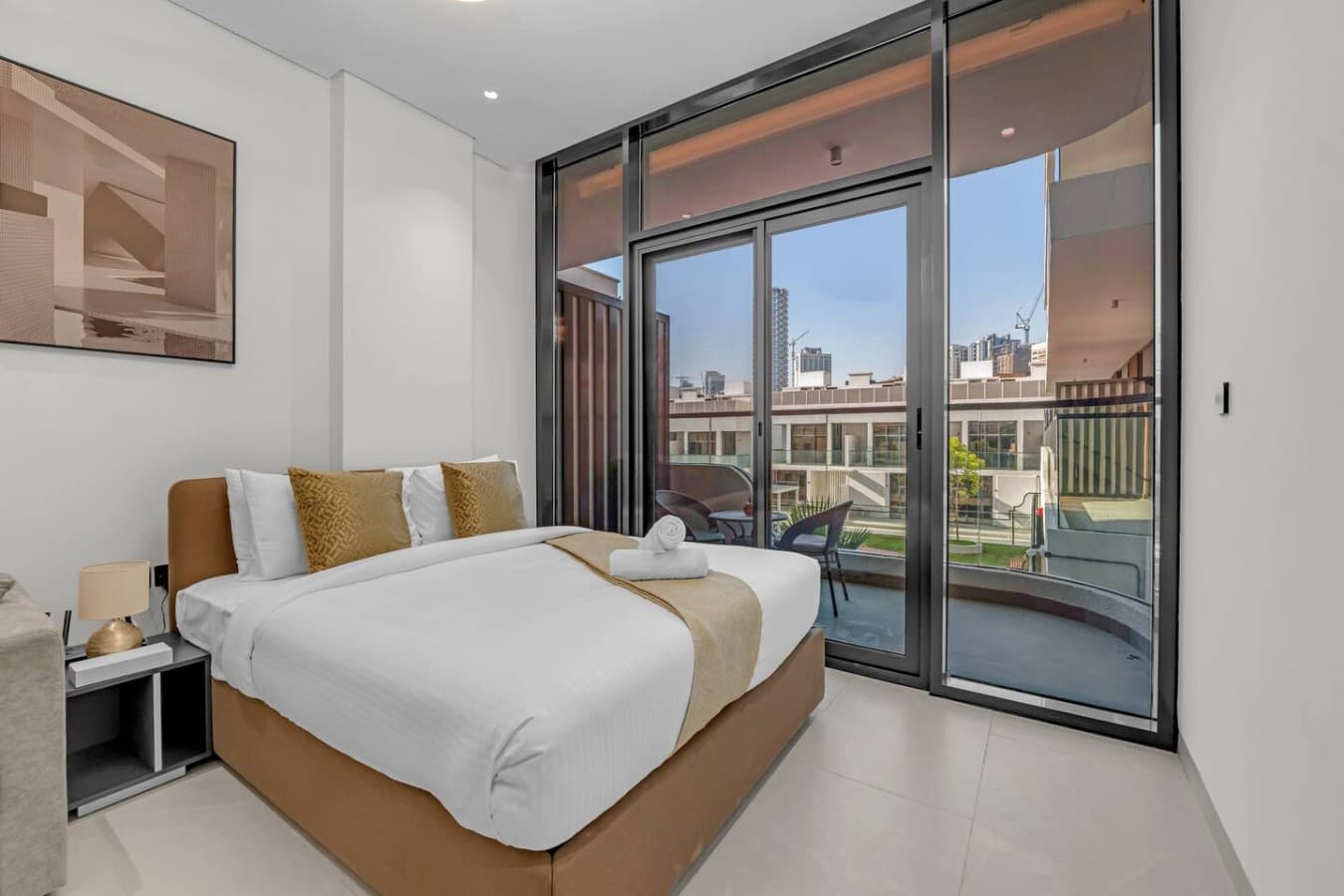 Stylish Studio | Pool View | Gym, Steam & BBQ